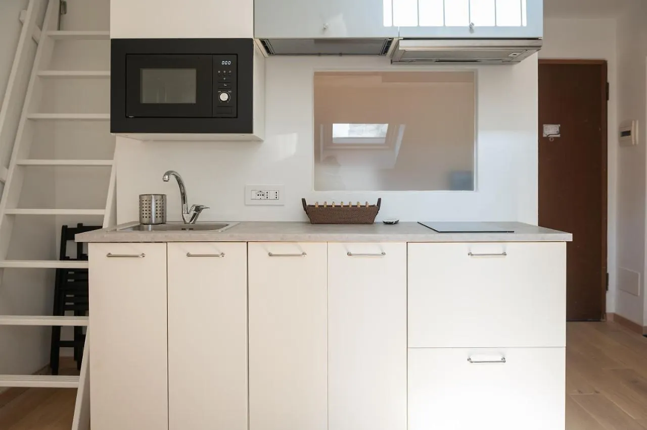 Bocconi Studio Apartamento Milão