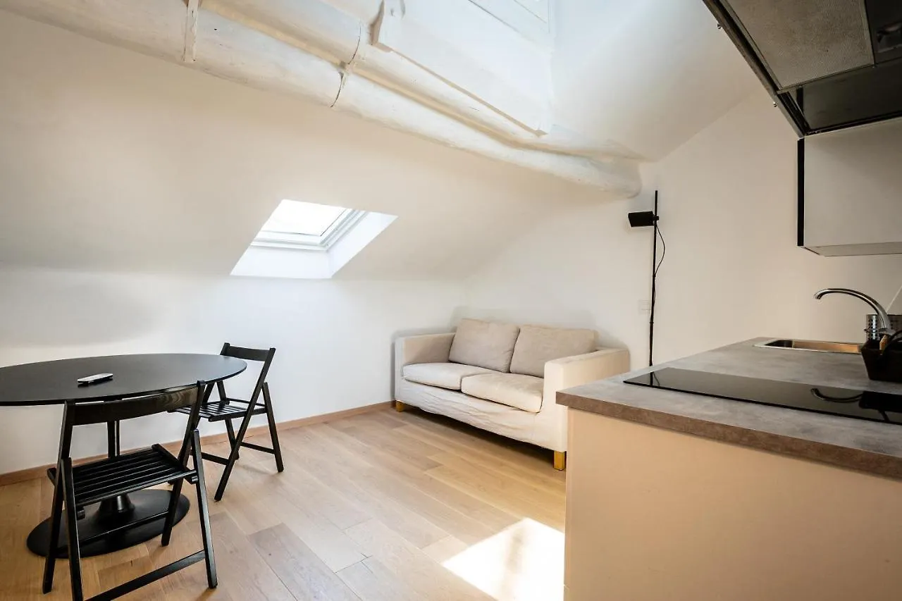 Bocconi Studio Apartment Milan