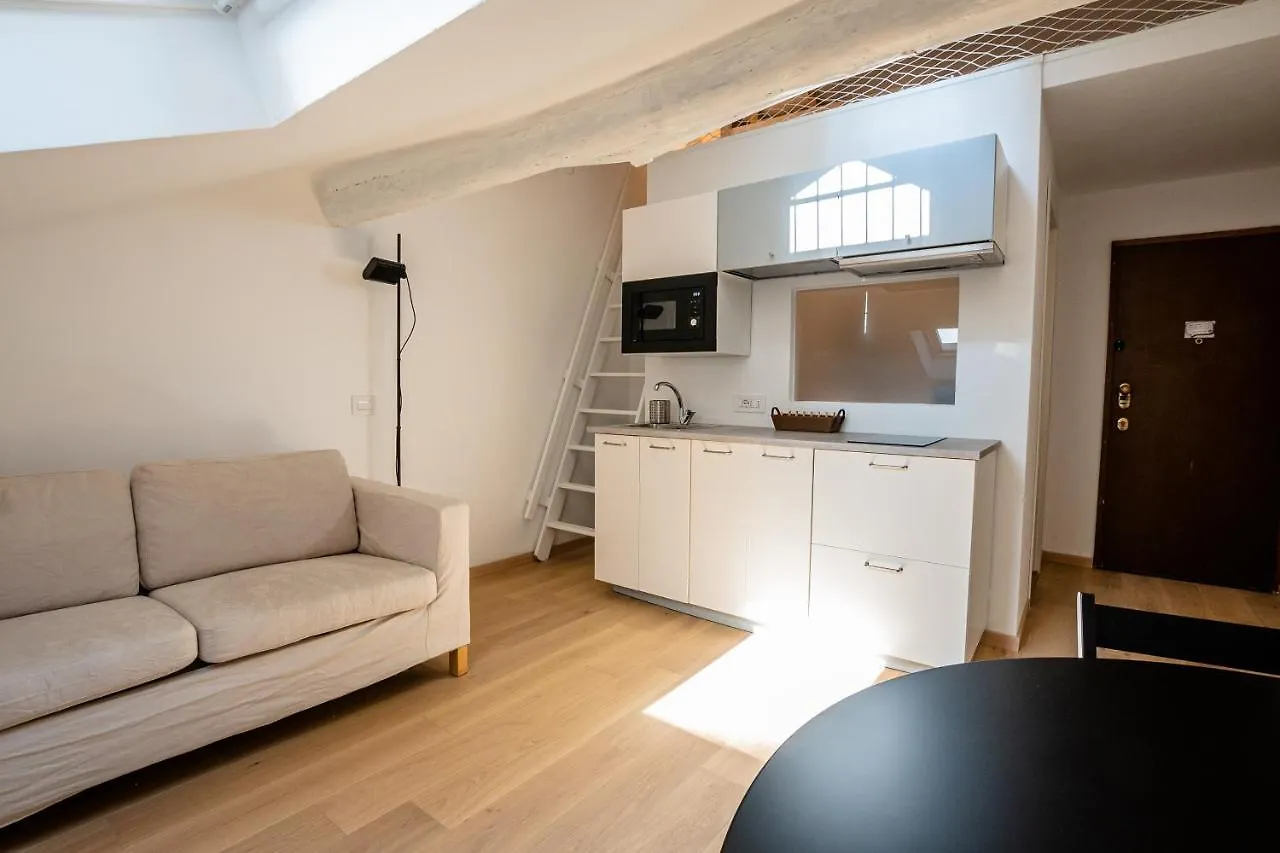 Bocconi Studio Apartment Milan